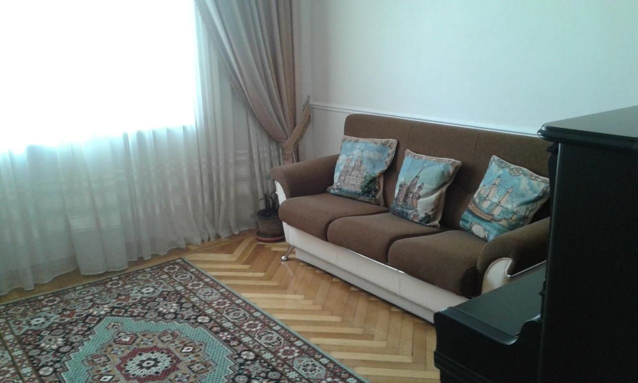 Апартаменты Neftiannikov Avenue Apartment Баку-14