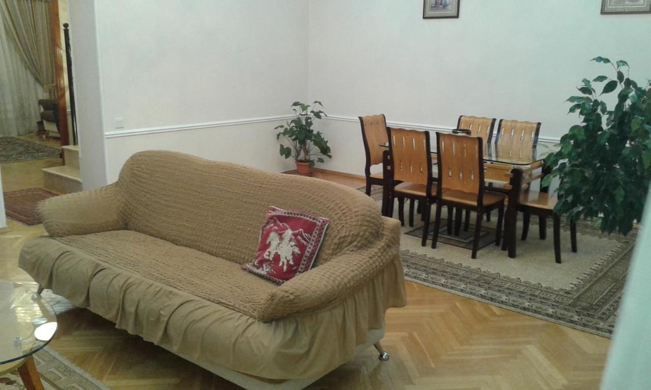 Апартаменты Neftiannikov Avenue Apartment Баку-19