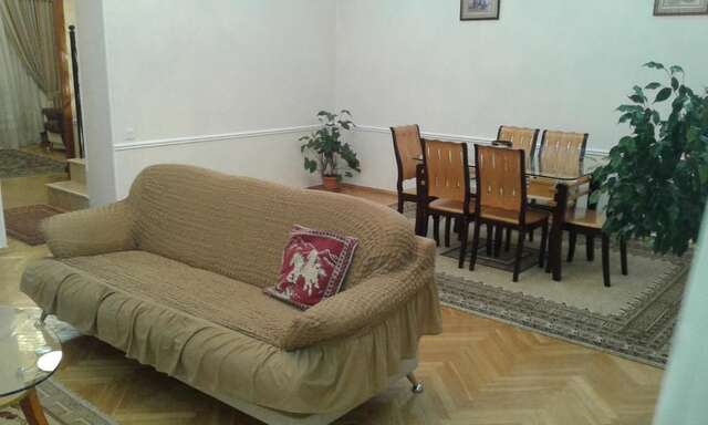 Апартаменты Neftiannikov Avenue Apartment Баку-60